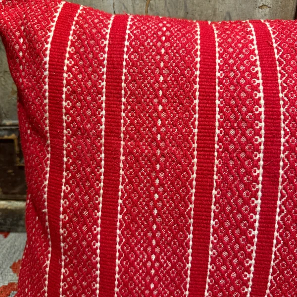 Cojín textil antiguo - Imagen 2