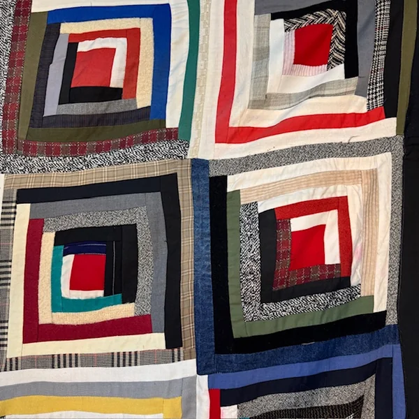 Colcha de patchwork artesanal años 80 restaurada - Imagen 3
