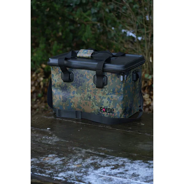 Forge Tackle Bolsa EVA Camo 38Ltr -XL