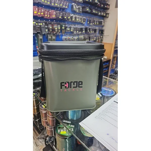 Forge Tackle Eva Compact insulated (Verde)