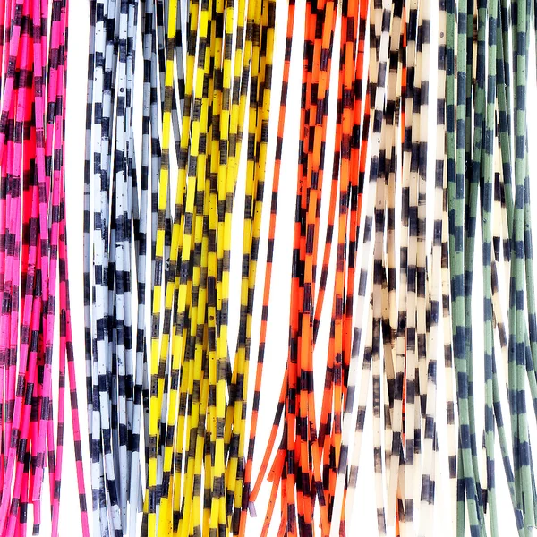 Hareline Grizzly Barred Patas de Goma Mediana - Imagen 2